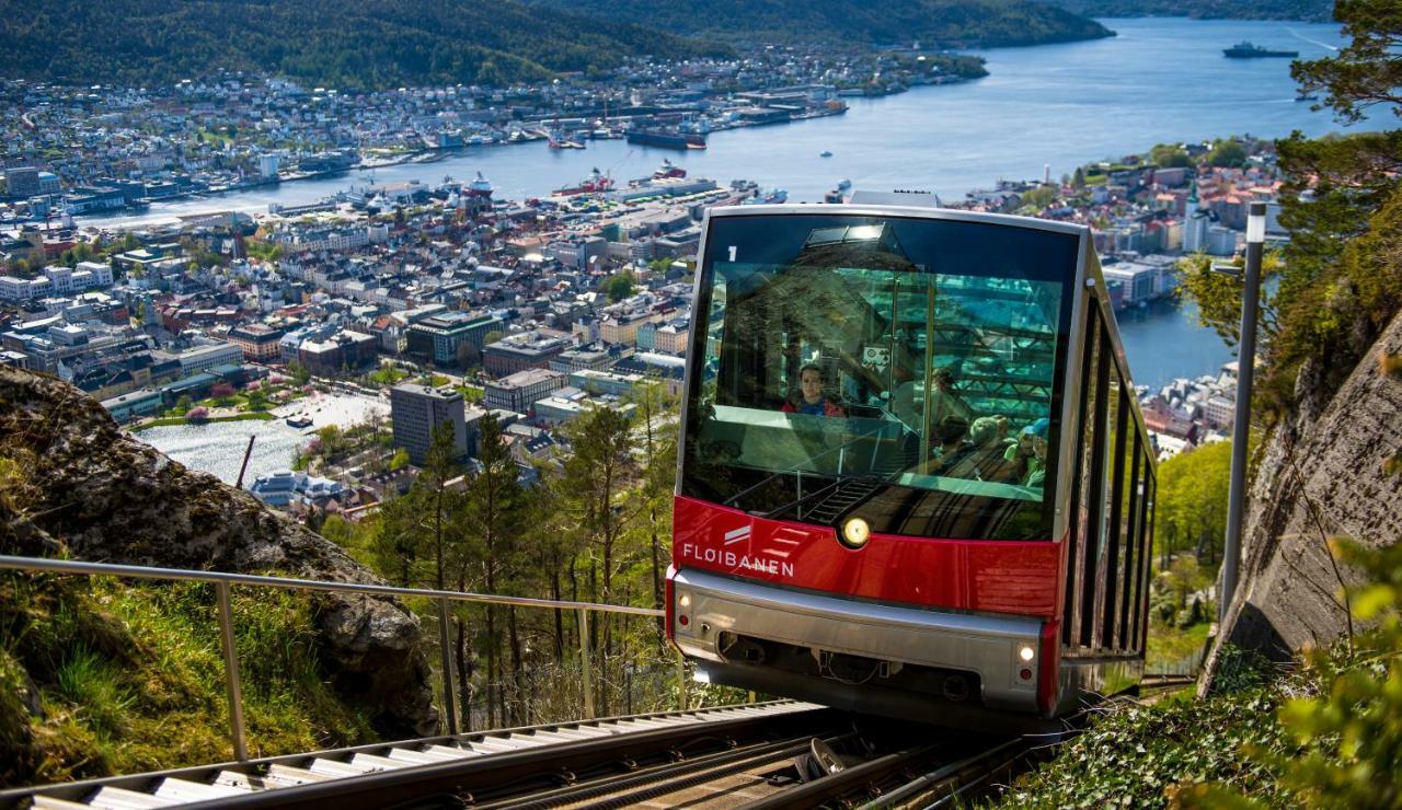 Central Location In The Heart Of Historic Bergen Luaran gambar